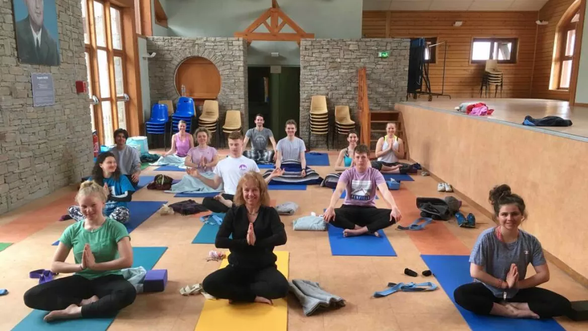 Winter yoga sessions in Montchavin