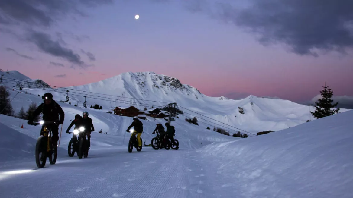 Electric fatbike rides