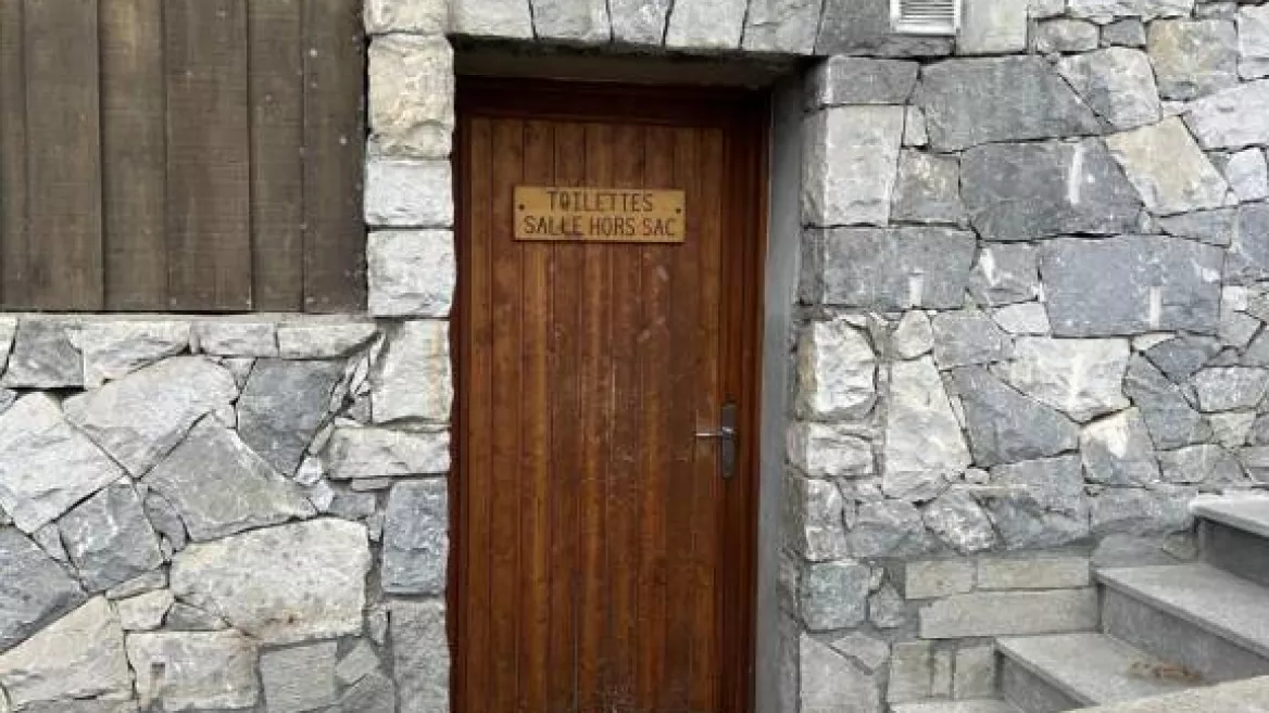 Public toilets / Baby changing facilities - Maison de Montalbert_Plagne-Montalbert