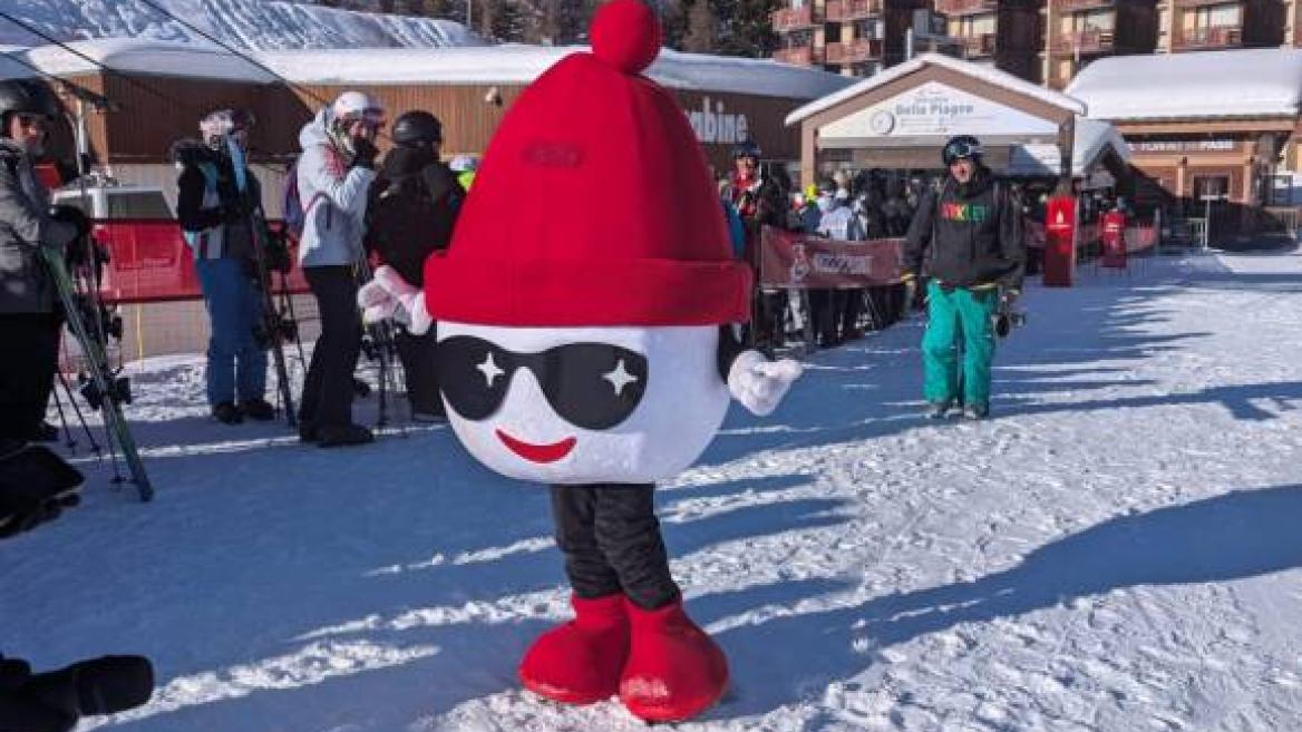 Rencontre avec la mascotte de La Plagne_La Plagne