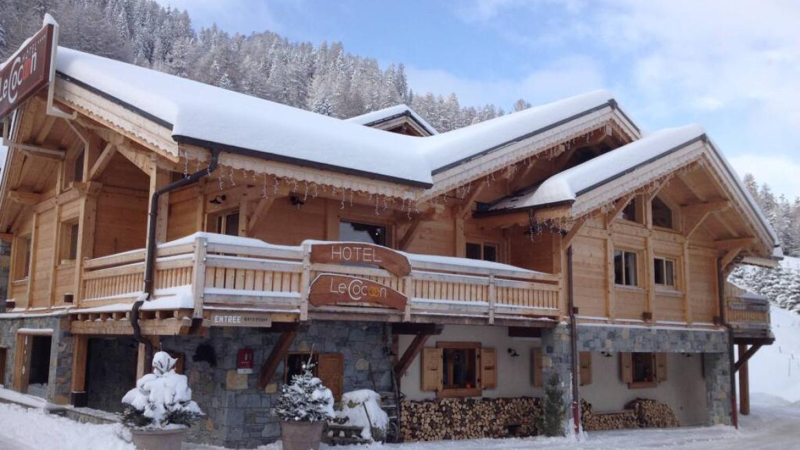 Chalet Le Cocoon for 19 people Plagne 1800 Apartments and