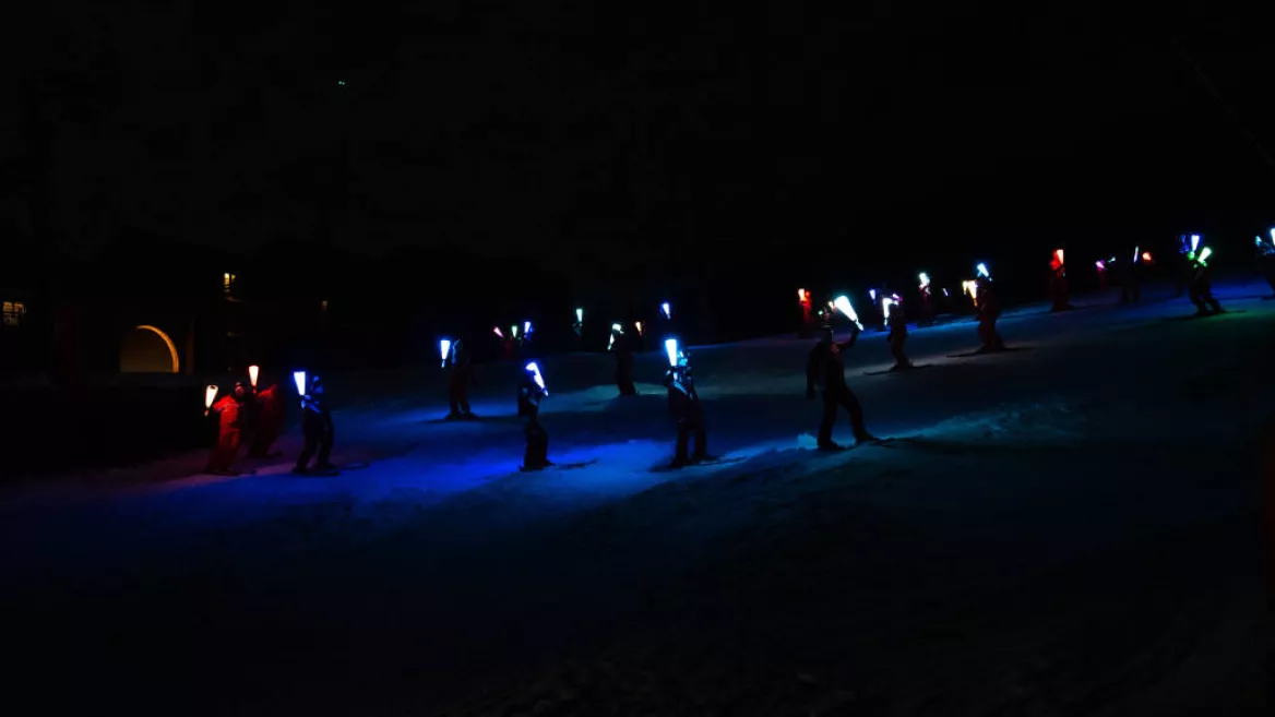 Torchlight descent and fireworks display_Plagne-Montalbert