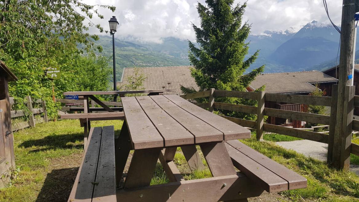 Picnic area_Montchavin-les-Coches