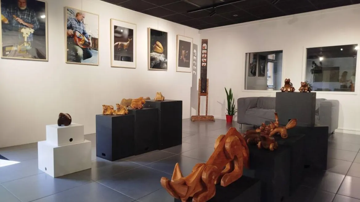 Exhibition | 'A breath of summer is blowing over the mountain, bringing...)air d’été souffle sur la montagne et apporte…' // 'L'air du tsat-temp soufle sus la montagne e porte… ' (_Aime-la-Plagne