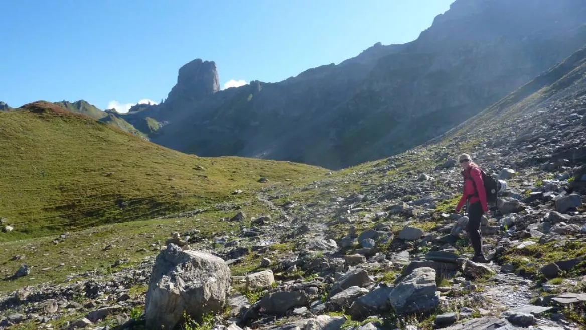Hike towards Pierra Menta