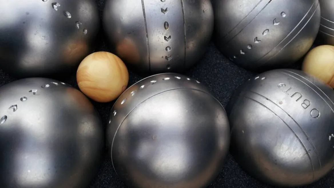 bocce-1010308_1920