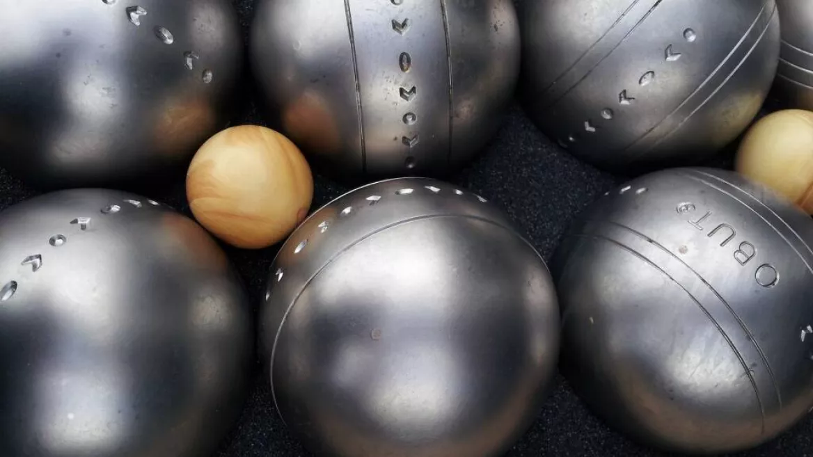 bocce-1010308_1920