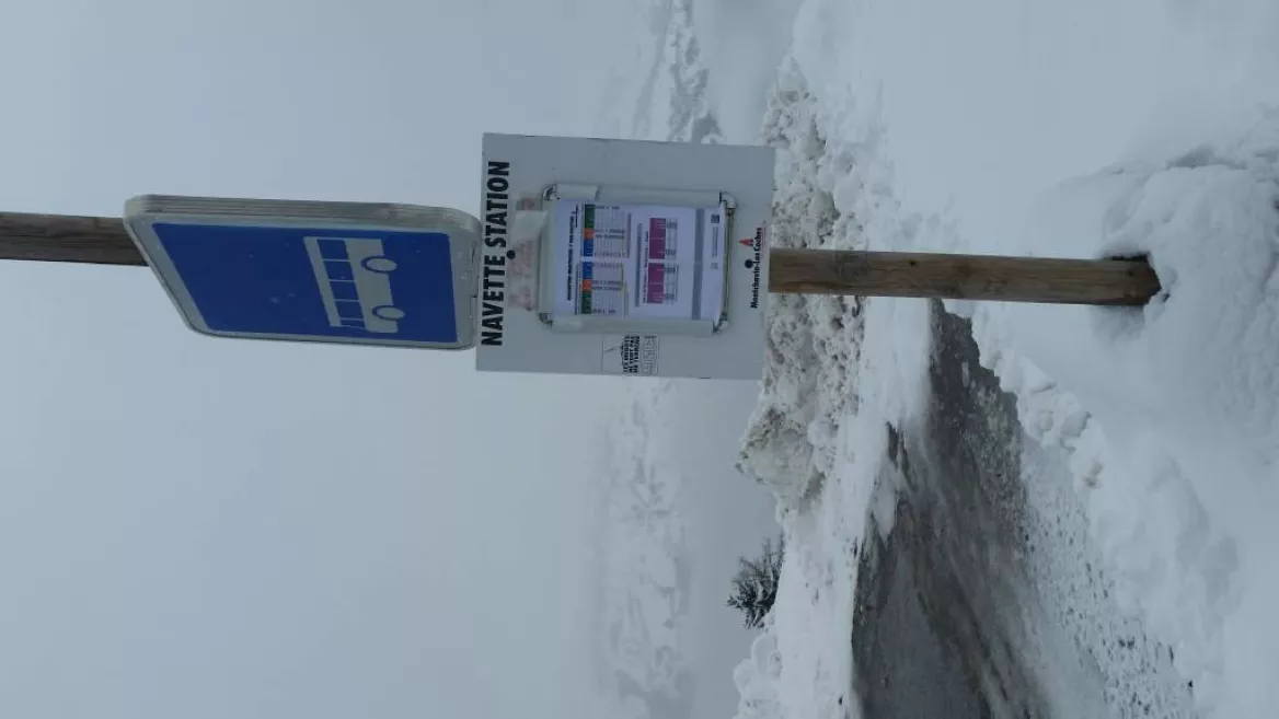 Pignard—Coches Shuttle Bus Stop