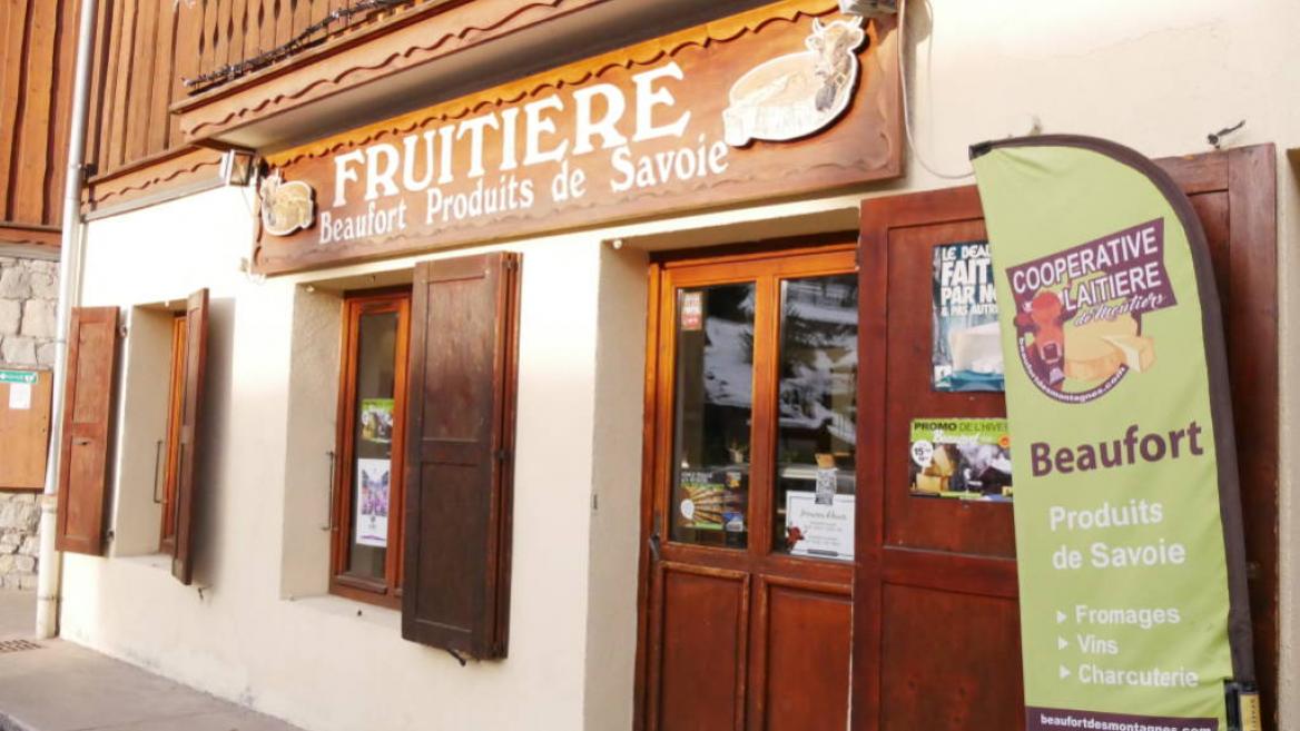 La Fruitière cheese shop & local products