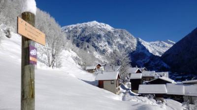 balade raquettes au Châtelard