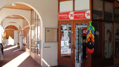 Skiset les Drus entrance