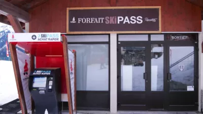 Champagny-en-Vanoise: Lift Pass Sales Office