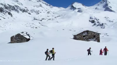 Exploration_snowshoes