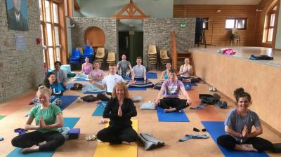 Winter yoga sessions in Montchavin
