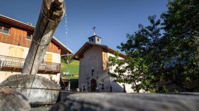 Montgésin : Vue extérieure Chapelle