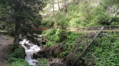 Path going towards La Roche