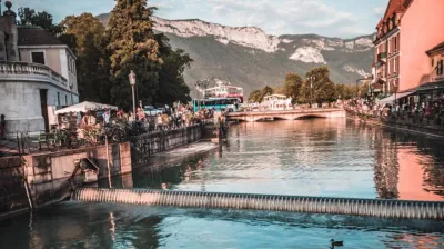 Walk and beach time at Annecy lake_Aime-la-Plagne