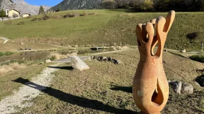 Wood sculpture exhibition_Champagny-en-Vanoise
