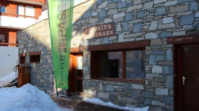 Regional products facade