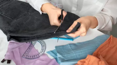 Clothing repair truck_Aime-la-Plagne