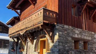 On the 2nd floor of the chalet Les Gentianes, "Rhododendrons-Myrtille", east-facing, 58m² for 6 people_Montchavin-les-Coches