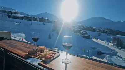 Vue sur les pistes depuis le balcon