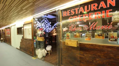 Façade, restaurant Chez Marie,