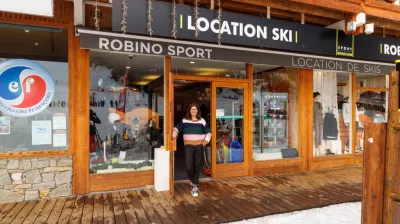 NETSKI SYLVIE ROBINO SPORTS