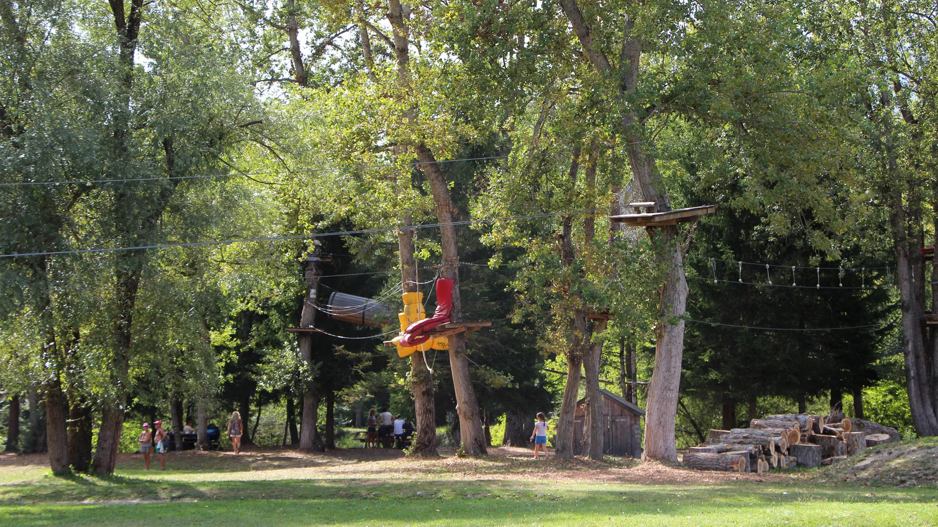 Accrobranche sur la Base de loisirs des versants d'Aime