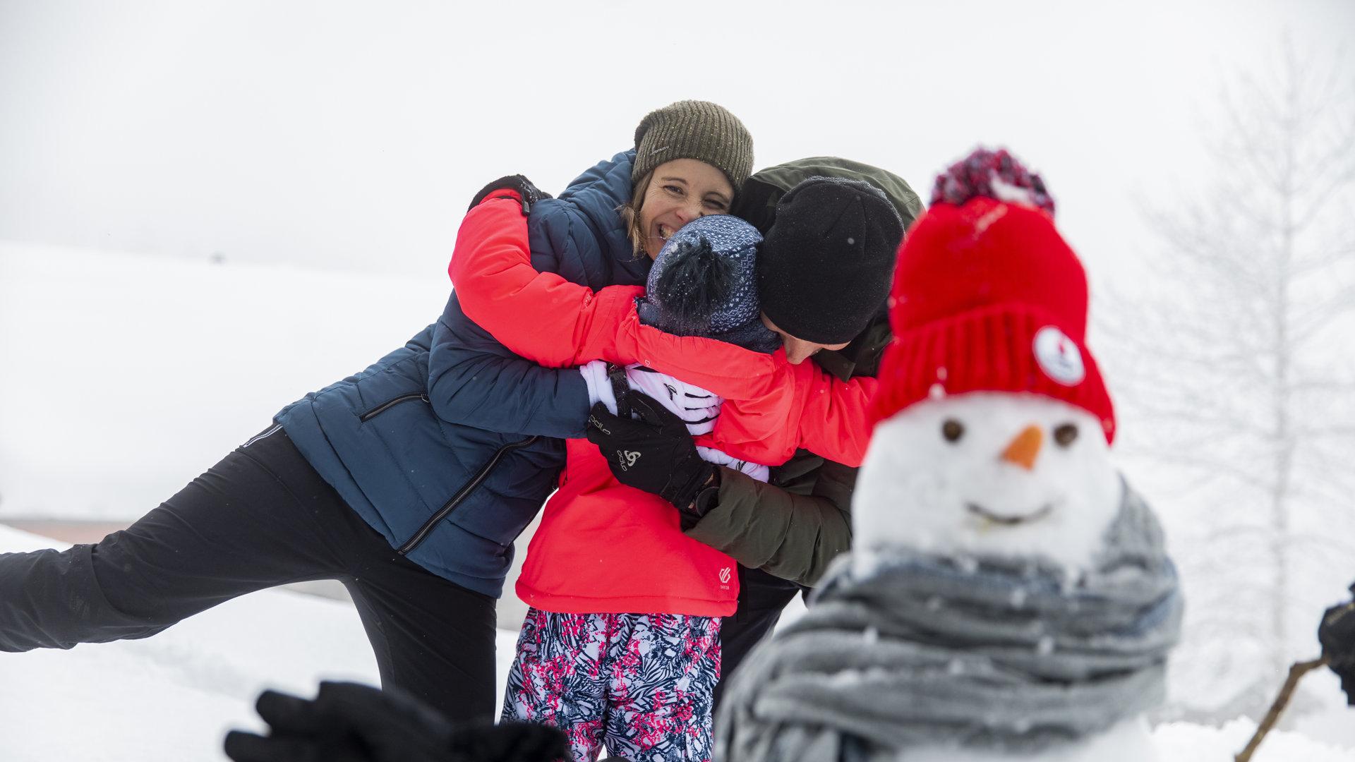 Bonhomme de neige en famille à La Plagne