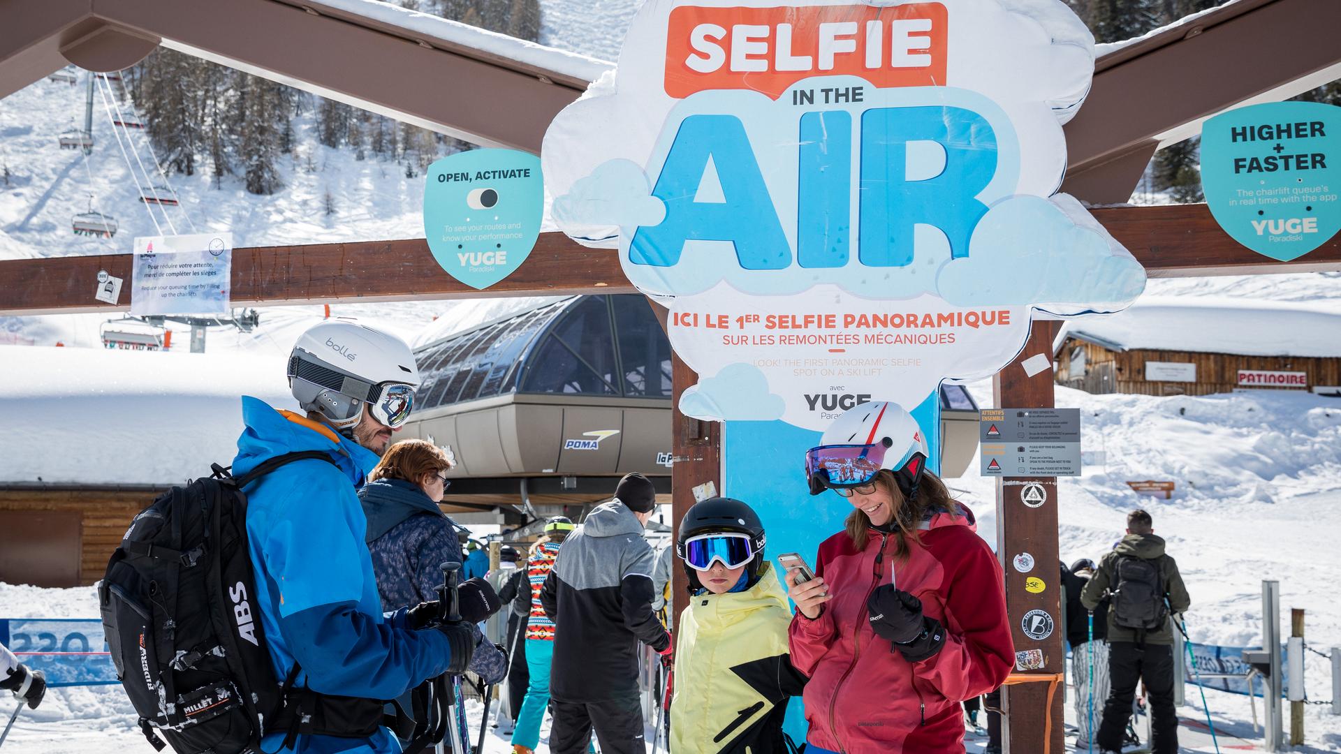 Selfie in the air télésiège La Plagne