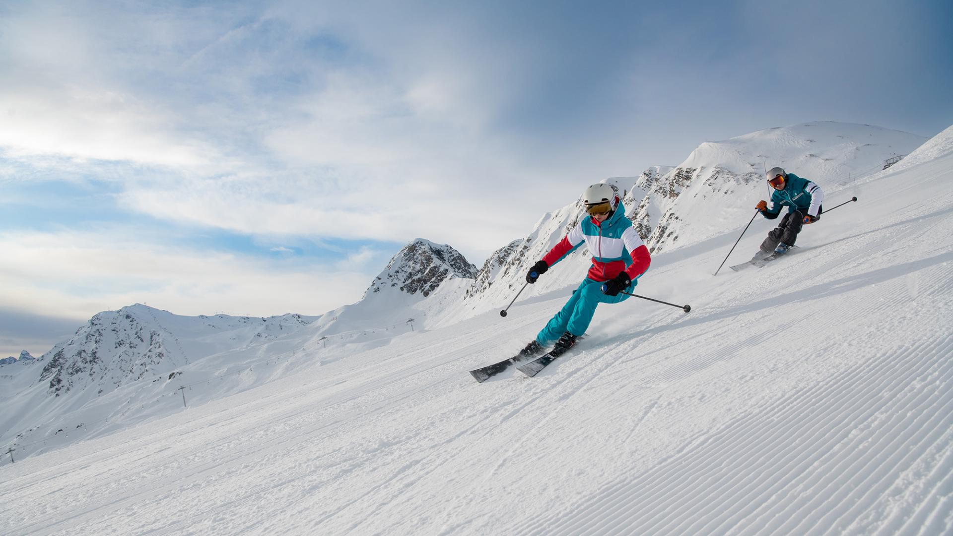 Duo de skieurs à La Plagne Duo de skieurs à La Plagne