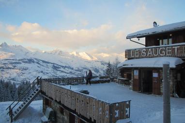 otmlp-terrasse-avec-vue-mont-blanc